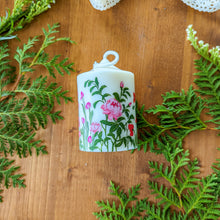 Load image into Gallery viewer, Small Pillar Candle 02